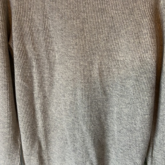 Cashmere101 Crewneck Rib Knit Back out Gray Sweater Women’s Large - Picture 4 of 9